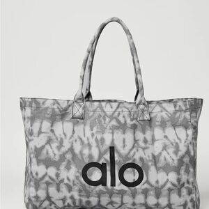 NWT Alo shopper tote